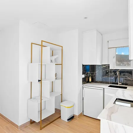 Renovated Panoramic Seaview Vistas Appartement *